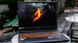 Acer Nitro V16 Ryzen7 / 16GB RAM / RTX 4060