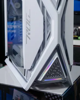 Корпус ASUS ROG HYPERION GR701