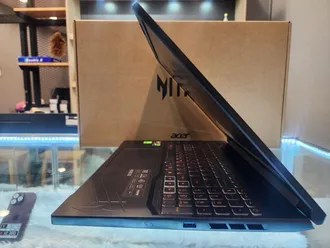 Acer Nitro V16 Ryzen7 / 16GB RAM / RTX 4060