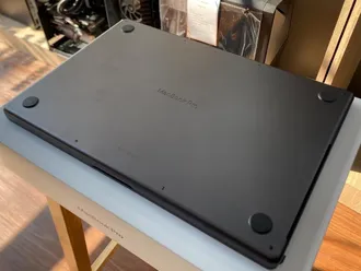 Nonactive MacBook Pro 14