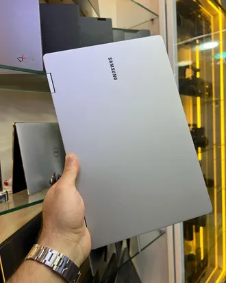 SAMSUNG Galaxy Book 3  i5-13