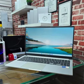 Samsung Galaxy Book4 Ultra 7 