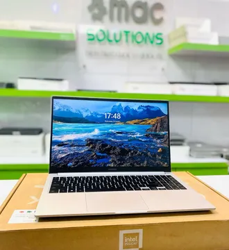 Samsung Galaxy Book4 Ultra 7 