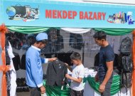 School bazaars of Turkmenistan offer a wide range of goods by the beginning of the school year