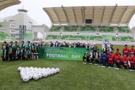 Fotoreportaž: Aşgabatda «AFC Grassroots Football Day 2019» atly çagalaryň futbol festiwaly geçirildi