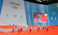 Fotoreportaž: Olimpiýa medalynyň eýesi Polina Gurýewa we tälimçilerine döwlet sylaglarynyň gowşurylyş dabarasy