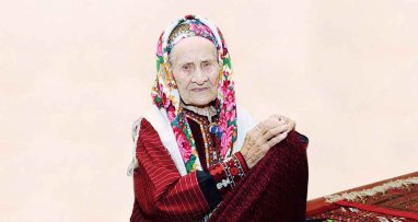 There is a woman living in Turkmenistan who is 117 years old