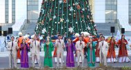 Photo story: The main Christmas tree of the country lit up in Turkmenistan