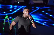 Fotoreportaž: Akon, Dr.Alban, Emin we beýleki daşary ýurtly ýyldyzlaryň gatnaşmagynda baýramçylyk konserti