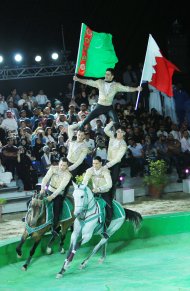 Photo report: Galkynysh equestrian group from Turkmenistan won the King and the people of Bahrain