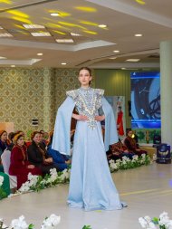 A show of women's clothing from leading national designers took place at the Ashgabat Fashion House