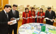 Photoreport: New publications on the 25th anniversary of Turkmenistan's neutrality presented in Ashgabat