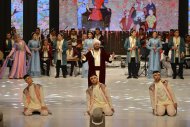 Fotoğraf Raporu: Türkmenabat, Özbekistan Kültür Günlerinde Gala Konserine Ev Sahipliği Yapıyor