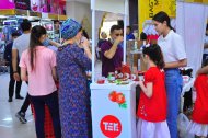 Fotoreport: Tasting of TERi Foods products in the Bagtyyarlyk shopping center