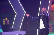 Mustafa Sandalyň Aşgabatdaky konsertinden fotoreportaž