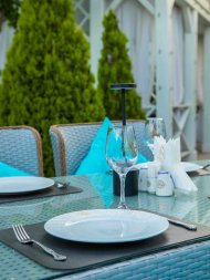 Summer terrace Altyn Paradise Garden awaits guests
