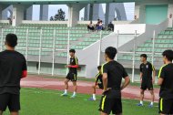 Fotoreportaž: Koreýa futbol ýygyndysy Köpetdag stadionynda