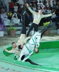 Photo report: Galkynysh equestrian group from Turkmenistan won the King and the people of Bahrain