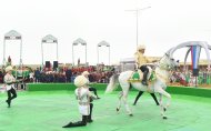 Fotoreportaž: Türkmenistanda Halkara Nowruz baýramy giňden bellenildi