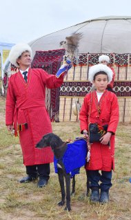 Fotoreportaž: Türkmenistanda Halkara Nowruz baýramy giňden bellenildi