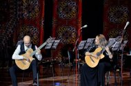 Fotoreportaž: Aşgabatda rumyniýaly aýdymçy Adrian Nouryň we Zamfirescu Trio konserti