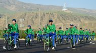 Photoreport: President of Turkmenistan unveils Bicycle monument and takes part in mass bike ride