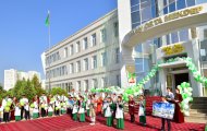 Фоторепортаж: Во всех школах Туркменистана прозвенел «Последний звонок»