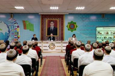 Türkmenistan Dışişleri Bakanlığı Uluslararası İlişkiler Enstitüsü ve Belarus üniversiteleri ortak projeleri görüştü