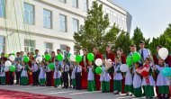 Фоторепортаж: Во всех школах Туркменистана прозвенел «Последний звонок»