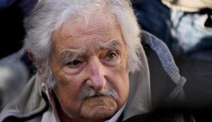 Urugwaýyň öňki Prezidenti Muhika aradan çykdy, ol ähli aýlygyny haýyr-sahawata berýärdi