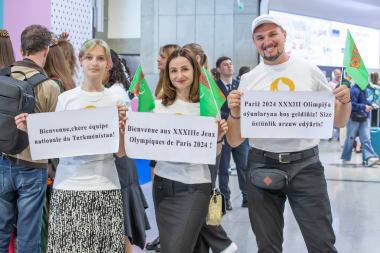 Olympic Spirit in Paris: A Warm Welcome for the Turkmenistan Team on French Soil