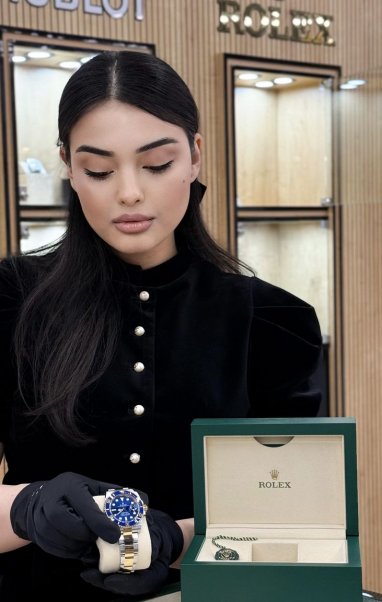 «Aşgabat» SDAM-da «Abraýly Rysgal» naýbaşy şweýsar sagatlarynyň dükany açyldy