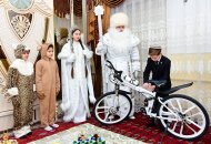 Photoreport: The President of Turkmenistan fulfilled the New Year's dream of an 11-year-old boy