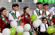 Фоторепортаж: Во всех школах Туркменистана прозвенел «Последний звонок»