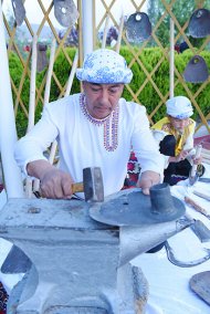 Türkmenistanda türkmen bedewiniň milli baýramy giňden bellenildi