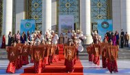 Фоторепортаж с открытия международного фестиваля театрального искусства в Туркменистане