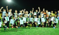 Fotoreportaž: «Diýar» çagalaryň arasynda geçirilen futbol ýaryşynda çempion boldy