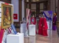 Exhibition of jewelry in the Main National Museum of Turkmenistan