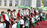 Фоторепортаж: Во всех школах Туркменистана прозвенел «Последний звонок»