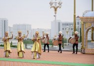 «Türkmenbaşy» bankynyň täze binasynyň dabaraly açylyşyndan fotoreportaž