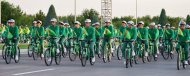 Photoreport: President of Turkmenistan unveils Bicycle monument and takes part in mass bike ride