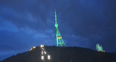 Gruziýa Türkmenistanyň Konstitusiýasynyň we Döwlet baýdagynyň gününi özboluşly görnüşde gutlady