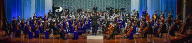 Fotoreportaž: Italiýaly dirijoryň gatnaşmagy bilen Aşgabatda geçirilen nusgawy aýdym-saz konserti
