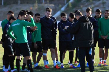 Fotoreportaž: Türkmenistanyň Milli futbol ýygyndysy wajyp oýunlara taýýarlygy