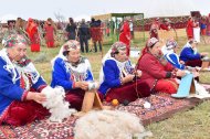 Fotoreportaž: Türkmenistanda Halkara Nowruz baýramy giňden bellenildi