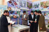 An exhibition of Afghan goods continues in Ashgabat