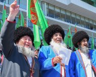 Photo report: Turkmenistan celebrates the National Horse of Turkmenistan on a grand scale