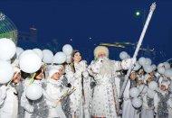 Photo story: The main Christmas tree of the country lit up in Turkmenistan