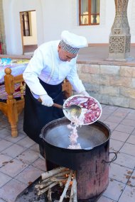 Turkmen photographers take part in the photo contest 