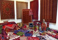 An exhibition on the occasion of the Turkmen carpet holiday was held in Ashgabat